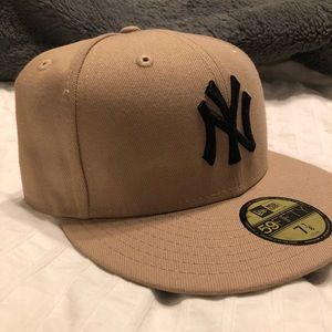 Yankees fitted hat